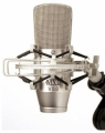 Студийный конденсаторный микрофон MXL V88, цвет Silver